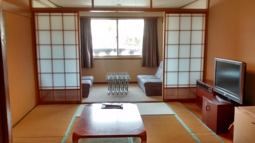 Shiga Palace Hotel Yamanouchi  Zewnętrze zdjęcie