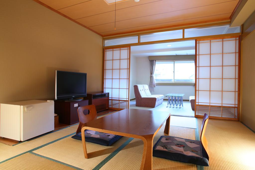 Shiga Palace Hotel Yamanouchi  Zewnętrze zdjęcie